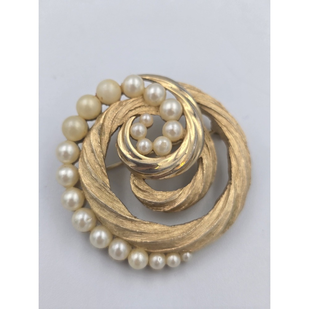 Vintage crown Trifari Gold Tone Faux Pearl Swirl Brooch Pin Signed Mid Century